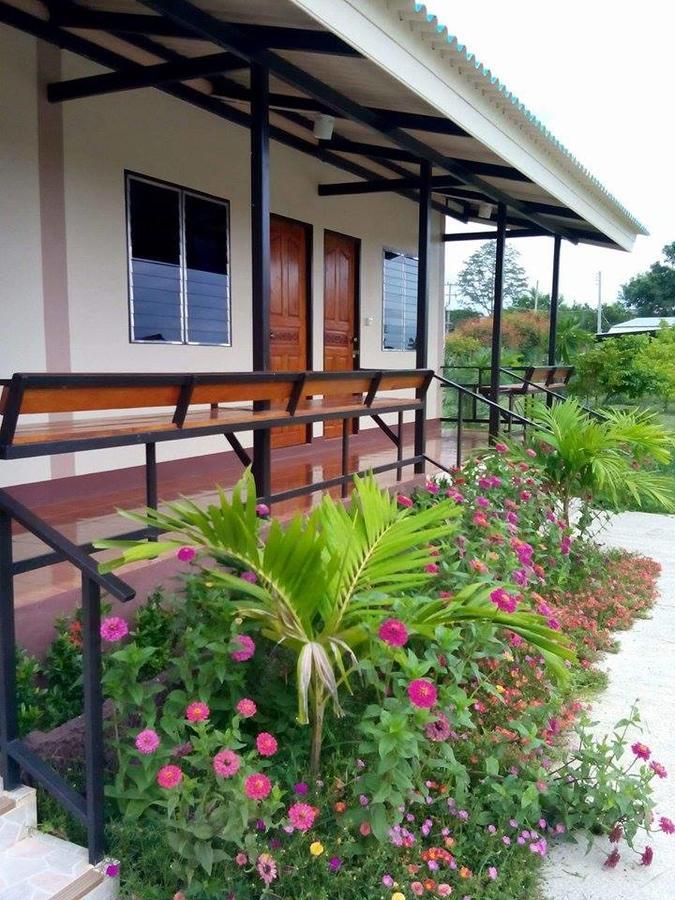 Golden Palm Resort Chiang Mai Ngoại thất bức ảnh